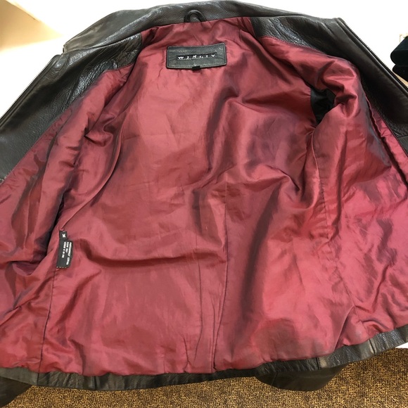 Vintage leather black jacket barely used medium - Picture 5 of 13